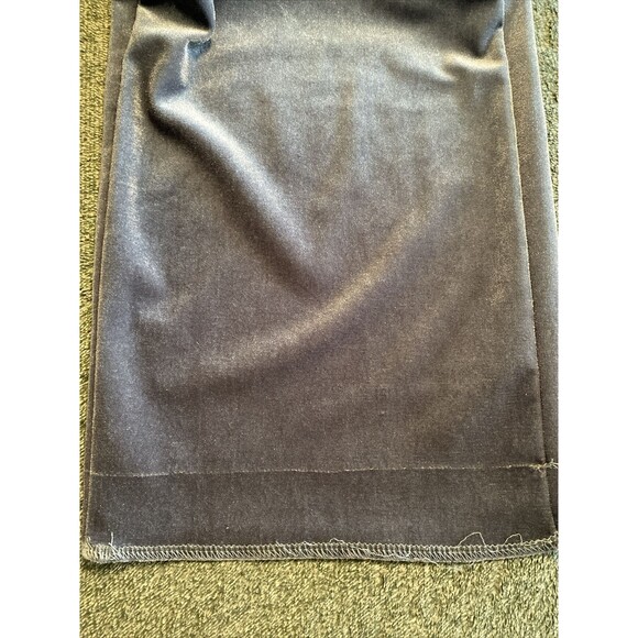 NWOT Gray Velvet Pajama Set Belted Top Size M - Picture 6 of 6